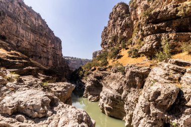 Irak Kürdistan Bölgesindeki Derin Rawanduz (Rawandiz) kanyonu