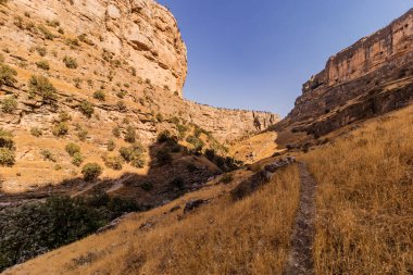 Irak Kürdistan Bölgesi 'nde Rawandiz (Rawanduz) nehir geçidi