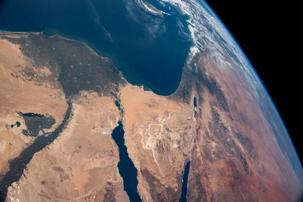 Uzaydan görüldüğü gibi Orta Doğu. Yüksek kaliteli fotoğraf, NASA resim kütüphanesinden alınmış orijinal fotoğraf
