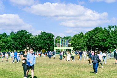 Wimbledon için kuyruğa girip kamp yapmak. Londra, Birleşik Krallık, 6 Temmuz 2024. Yüksek kalite fotoğraf