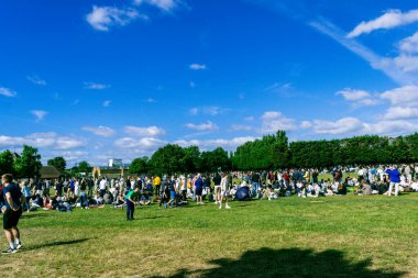 Wimbledon için kuyruğa girip kamp yapmak. Londra, Birleşik Krallık, 6 Temmuz 2024. Yüksek kalite fotoğraf
