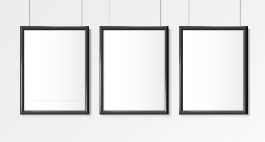 Üç Gerçekçi Siyah Dikey A4 çerçeve. Duvarda posterler var. Mockup için çerçeve tasarım şablonu. Vektör illüstrasyonu