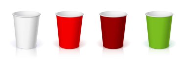 Gerçekçi Kâğıt Kahve Bardakları. Bardaklar farklı renkte, beyaz kırmızı, kahverengi ve yeşil. Marka şablonu için 3D model. vektör illüstrasyonu.