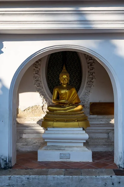 Statua Del Buddha All Interno Della Recinzione Esterna Intorno Phra — Foto Stock