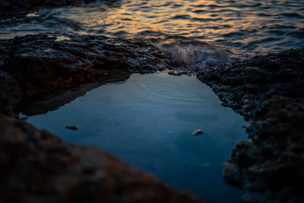 パタヤビーチ 南パタヤビーチとジョムティエンビーチの間のプラトゥムナックヒルの夕日 — ストック写真