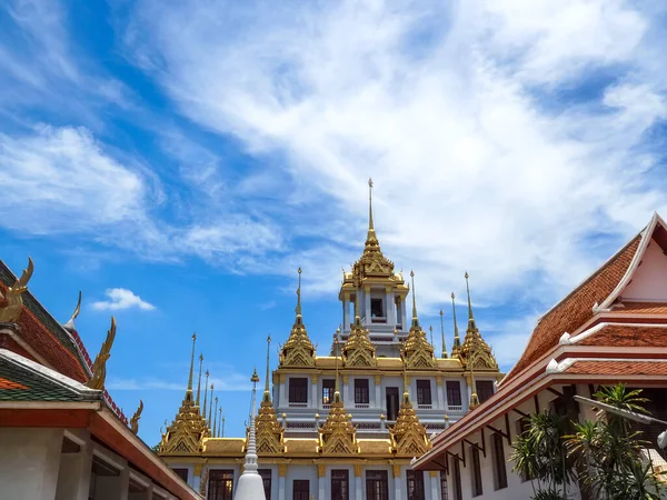 Loha Prasat Metalowy Zamek Wat Ratchanatda Piękne Słynne Miejsce Bangkoku — Zdjęcie stockowe