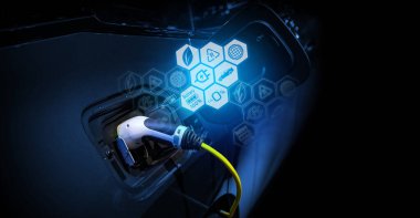 Elektrikli araç EV 'ye şarj gücü veren kablo pompası..