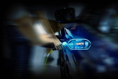 Elektrikli araç EV 'ye şarj gücü veren kablo pompası..