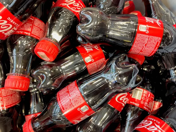 Jerevan Armenië 2023 April 2023 Coca Cola Een Fles Coca Rechtenvrije Stockfoto's