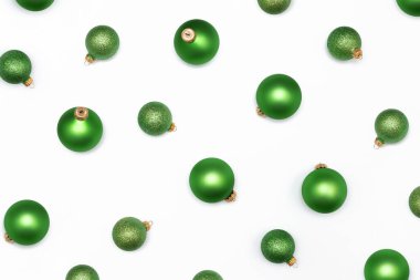 Kış tatili konsept tebrik kartı. Noel süslemelerinin en üst görünümü