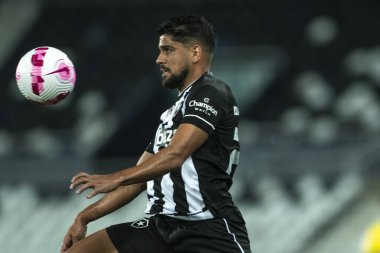 Rio, Brezilya - 26 Ekim 2022 - Daniel Borges, Botafogo ile Bragantino arasındaki maçta 34 rauntluk Brezilya Şampiyonası, Nilton Santos Stadyumu 'nda serisi
