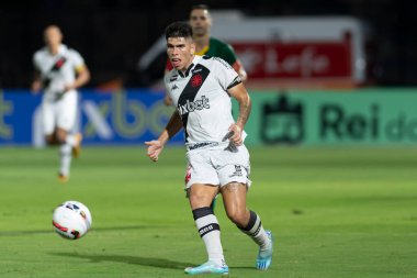 Rio, Brezilya - 27 Ekim 2022 - Palacios oyuncusu Vasco ile Sampaio Correa arasında oynanan maçta 37 rauntluk Brezilya Şampiyonası, B serisi Sao Januario Stadyumu 'nda