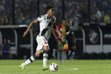 Rio, Brezilya - Ekim 27, 2022, Andrey Santos Vasco ile Sampaio Correa arasındaki maçta 37 rauntluk Brezilya Şampiyonası B serisi Sao Januario Stadyumu 'nda oynandı.