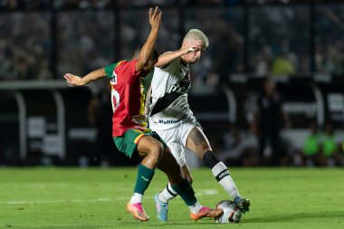 Rio, Brezilya - Ekim 27, 2022, Gabriel PEC oyuncusu Vasco ile Sampaio Correa arasındaki maçta 37 rauntluk Brezilya Şampiyonası, B serisi Sao Januario Stadyumu 'nda