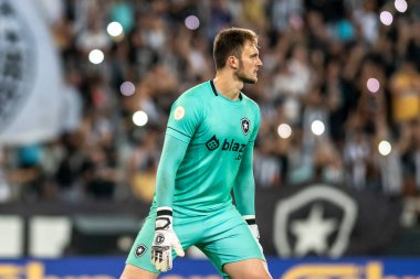 Rio, Brezilya - 10 Kasım 2022, Goleiro Lucas Perri, Botafogo ve Santos arasında oynanan maçta Brezilya Şampiyonası 'nın 37. turu, Nilton Santos Stadyumu' nda oynanan seride