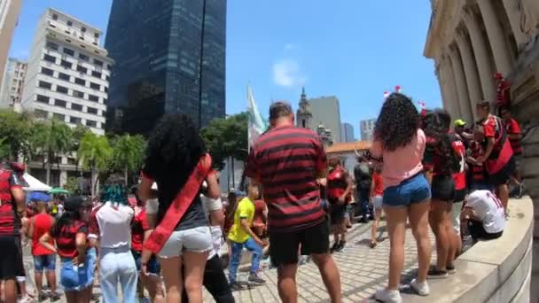 ブラジル 11月13 2022 市内中心部のFlamengoサッカーチームによるLibertadores America Cupの征服後のファンのお祝い — ストック動画
