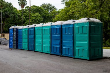 Festivaller gibi kalabalık yerlerde ulaşılabilir umumi tuvalet kabini