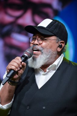 Rio, Brezilya - 10 Nisan 2023, 2023 Carioca Şampiyonası 'nda şarkıcı Jorge Aragao' nun sunumu