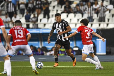 Rio, Brezilya - 29 Haziran 2023, Botafogo (BRA) ile Magallanes (CHI) arasındaki maçta Luis Henrique oyuncusu Sudamerica Kupası, Nilton Santos Stadyumu 'nda altıncı grup turu