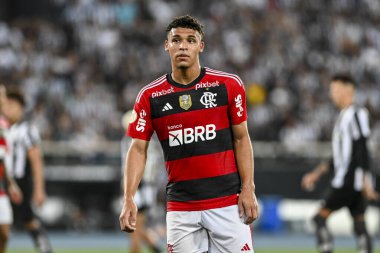 Rio, Brezilya - Eylül 02, 2023, Victor Hugo, Botafogo ve Flamengo arasında oynanan maçta Brezilya 'nın 22. Raundunda, Nilton Santos Stadyumu' nda