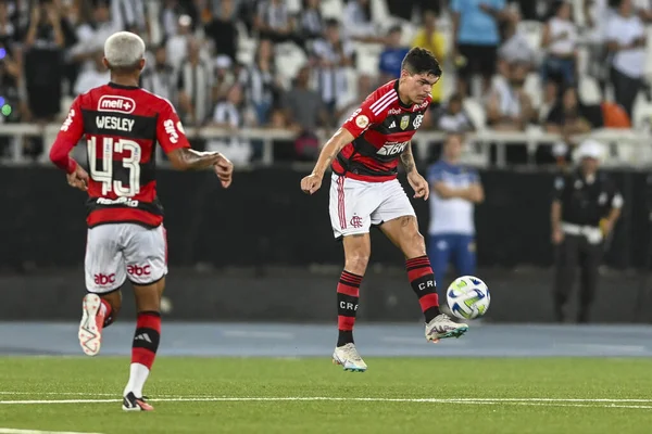 2023年9月2日 埃尔顿卢卡斯的球员在Nilton Santos球场参加了巴西杯第22轮对弗拉门戈的比赛 — 图库照片