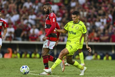 Rio, Brezilya - Kasım, 09, 2023, Gerson oyuncusu Flamengo ve Palmeiras arasında oynanan maçta Brezilya 'nın 33. raundunda Maracana Stadyumu' nda oynanacak.