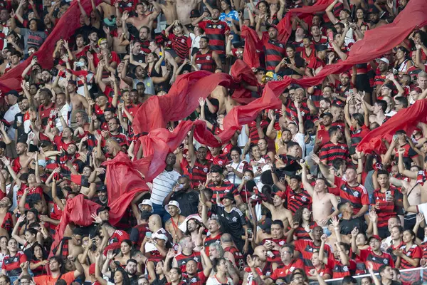 Rio, Brezilya - 3 Aralık 2023, Flamengo ve Cuiaba arasında oynanan maçta Brezilya 'nın Maracana Stadyumu' nda oynanan 37.