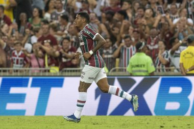 Rio, Brezilya - Aralık, 06 2023, John Kennedy Fluminense ile Gremio arasında oynanan maçta Brezilya 'nın 38. raundunda Maracana Stadyumu' nda oynanan