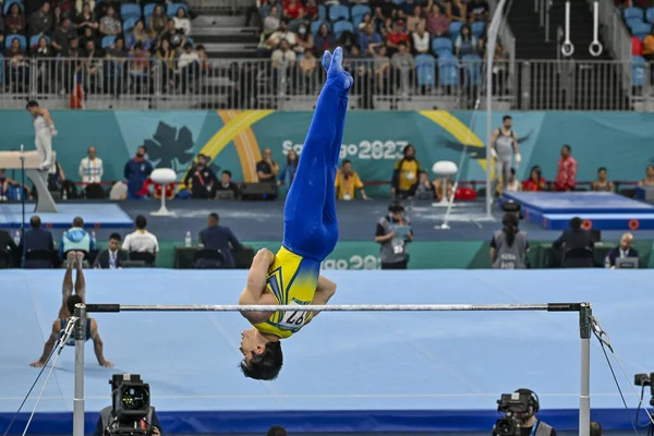 Santiago, Şili, 23 Ekim 2023, Arthur Mariano (BRA) 2023 Pan Amerikan Oyunları 'nda erkek Artistik