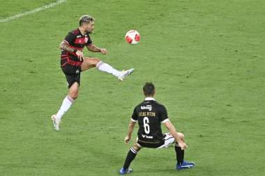 Rio, Brezilya - 4 Şubat 2024, De Arrascaeta oyuncusu, Maracana Stadyumu 'nda Carioca Şampiyonası 6. raundunda Vasco ve Flamengo arasında oynanan maçta