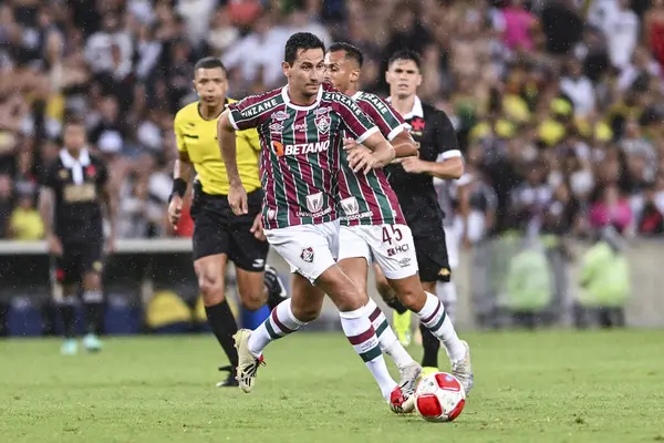 Rio, Brezilya - 14 Şubat 2024, Fluminense ve Vasco arasındaki maçta PH Ganso oyuncusu Maracana Stadyumu 'nda Carioca Şampiyonası' nın 8. raundunda karşı.