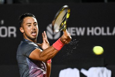 Rio, Brezilya - 19 Şubat 2024: Rio Open 2024 ATP 500, Rio de Janeiro Jokey Kulübü 'nde Cameron Norrie (GBR) ile eşleşen Hugo Dellien (BOL)