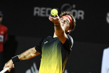 Rio, Brezilya - 19 Şubat 2024: Rio Open 2024 ATP 500 'den Alejandro TABILO (CHI) karşısında Thiago Seyboth (BRA) oyuncusu, Rio de Janeiro Jokey Kulübü' nde