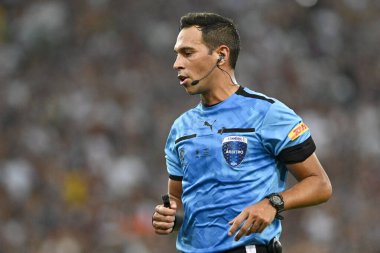 Rio, Brezilya - 29 Şubat 2024, Facundo Tello hakemi, Recopa Cup tarafından Maracana Stadyumu 'nda düzenlenen Botafogo (BRA) x LDU (ECU) maçında