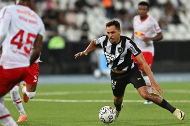 Rio, Brezilya - Mart 06, 2024, Eduardo oyuncusu Botafogo ve Bragantino arasında Nilton Santos Stadyumu 'nda, Libertadores Kupası' nın grup fase maçında