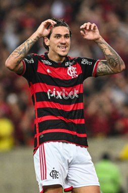 Rio, Brezilya - Mart 16, 2024, Maracana Stadyumu 'nda oynanan yarı final Carioca şampiyonluğu ile Flamengo-Fluminense maçında Pedro oyuncusu