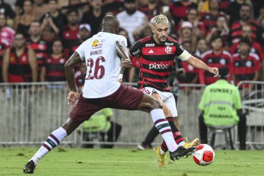 Rio, Brezilya - Mart, 16 2024, De Arrascaeta oyuncusu, Maracana Stadyumu 'nda Carioca yarı final karşılaşmasında Flamengo-Fluminense maçı arasında.