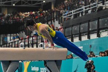 Santiago, Şili, 23 Ekim 2023, Arthur Mariano (BRA) 2023 Pan Amerikan Oyunları 'nda erkek Artistik