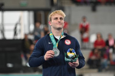 Santiago, Şili, 25 Ekim 2023, Curran Phillips (ABD) gold, Cold Walker (ABD) silver and e Isaac Nunez (MEX) bronz Men Parallel Bars at the 2023 Pan American Games