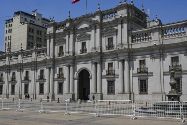 Santiago de Chile şehrinin tarihi manzarası sokakları ve binaları ile