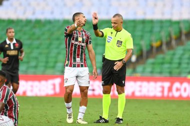 Rio, Brezilya - 20 Nisan 2024, Andre oyuncusu ve Wilton Pereira Sampaio Fluminense x Vasco ile Brezilya Stadyumu 'nda oynanan maçta hakemlik yaptılar.