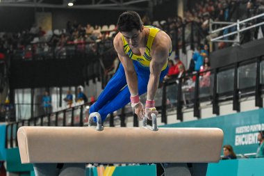 Santiago, Şili, 23 Ekim 2023, Arthur Mariano (BRA) 2023 Pan Amerikan Oyunları 'nda erkek Artistik