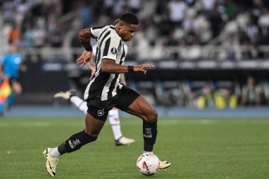 Rio, Brezilya - Mayıs 08, 2024, Gençler Santos oyuncusu Botafogo (BRA) - LDU (ECU) maçı sırasında Nilton Santos Stadyumu 'nda Libertadores Şampiyonası
