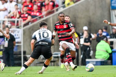 Rio, Brezilya - 11 Mayıs 2024: De La Cruz oyuncusu Brezilya Şampiyonası 'nda Flamengo ve Corinthians arasında oynanan maçta, Maracana Stadyumu' nda 6.