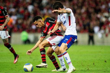 Rio, Brezilya - 11 Temmuz 2024: Maracana Stadyumu 'nda oynanan 16' ncı turda Flamengo ve Fortaleza arasında oynanan maçta Matheus Goncalf oyuncusu
