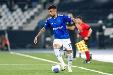 Rio, Brezilya - 27 Temmuz 2024: Matheus Henrique, Brezilya Şampiyonası 'nda Botafogo ile Cruzeiro arasında oynanan maçta Nilton Santos Stadyumu' nda 20.