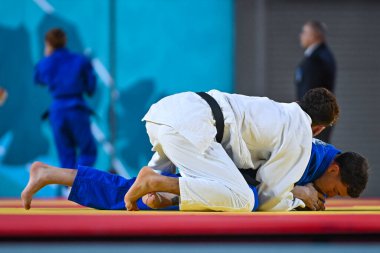 Santiago, Şili, 28 Ekim 2023, Juan Pablo Hernandez (COL) Judo sırasında Willian Lima 'ya karşı - 2023 Pan Amerikan Oyunları' nda erkekler -66 kilo