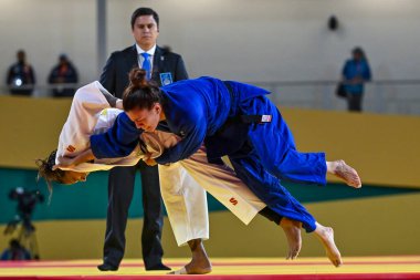 Santiago, Şili, 28 Ekim 2023, Rafaela Silva (BRA) - Judo sırasında Maria Villalba (COL) - Kadınlar -57 kilo - 2023 Pan Amerikan Oyunları 'nda