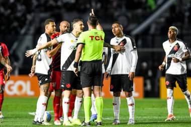 Rio, Brezilya - 26 Ağustos 2024: Brezilya Şampiyonası 'nda Vasco x Athetico-PR maçı, Sao Januario Stadyumu' nda 24.