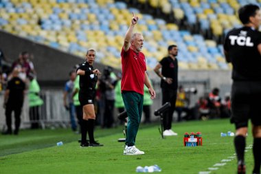 Rio, Brezilya - 22 Ekim 2024: Mano Menezes Fluminense x Athletico-PR arasındaki maçta Brezilya Şampiyonası, Maracana Stadyumu 'nda 17. raunt